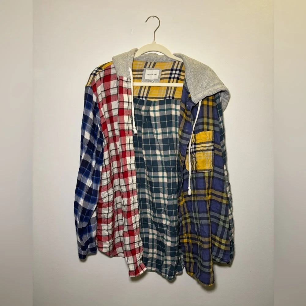 American Eagle Hooded Flannel - Picture 2 of 8
